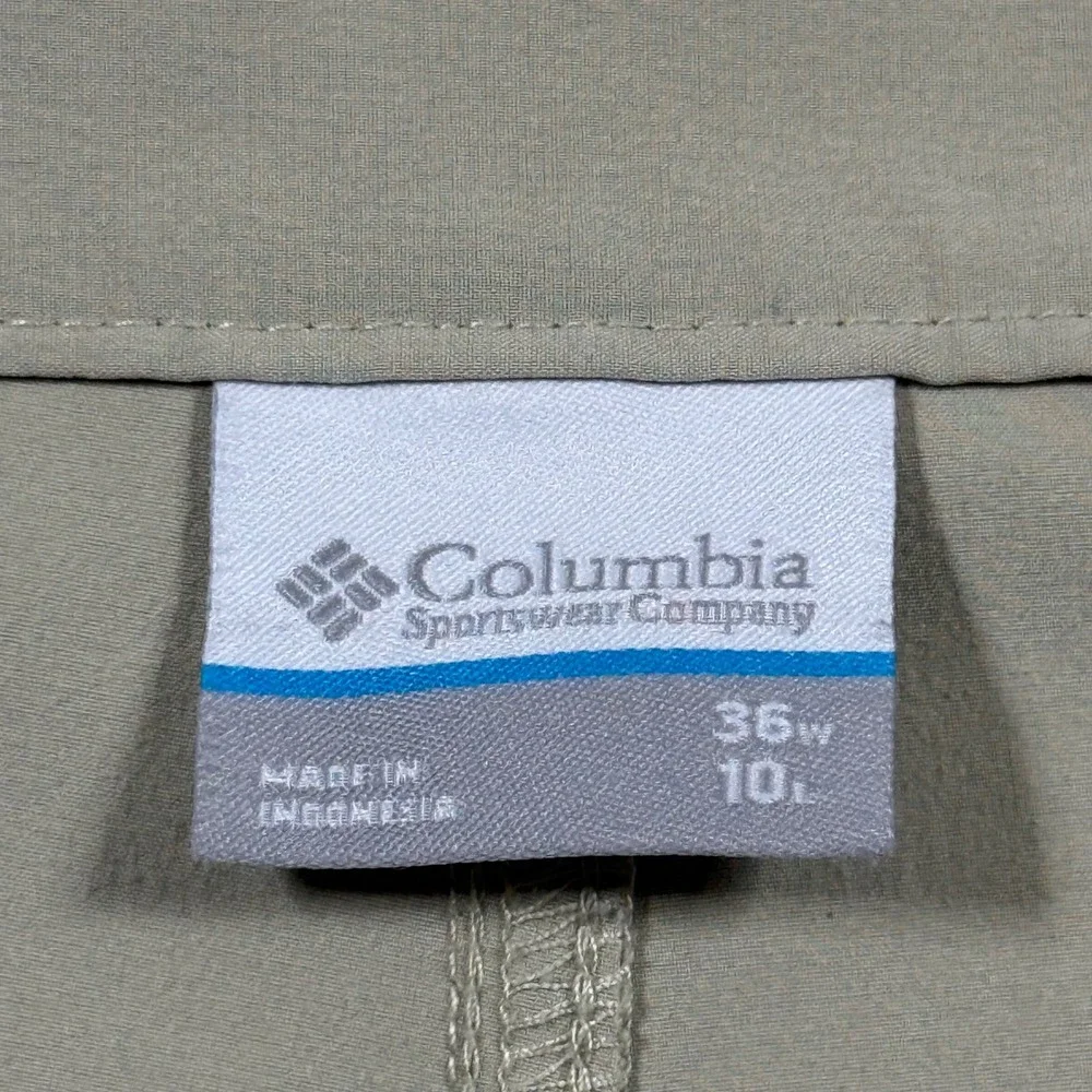 Columbia PFG Mens Tan Khaki Fishing Cargo Shorts 36w 10i XM0695 Stretch Outdoor